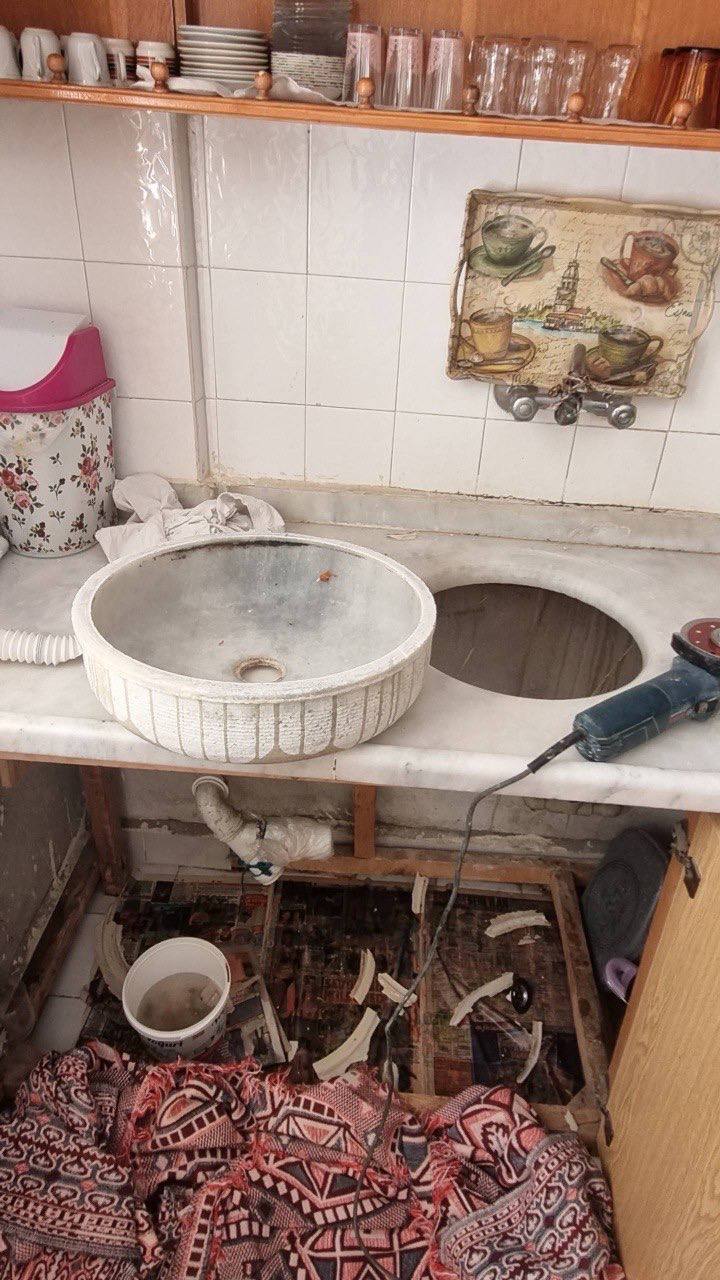 Eviye ve lavabo montajı — sızdırmaz yapıştırma uygulaması - Zirve Tesisat